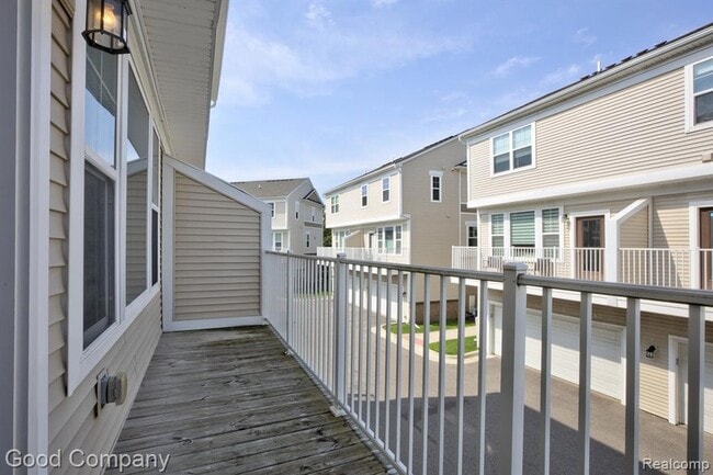 Building Photo - 2500 Normandy Rd