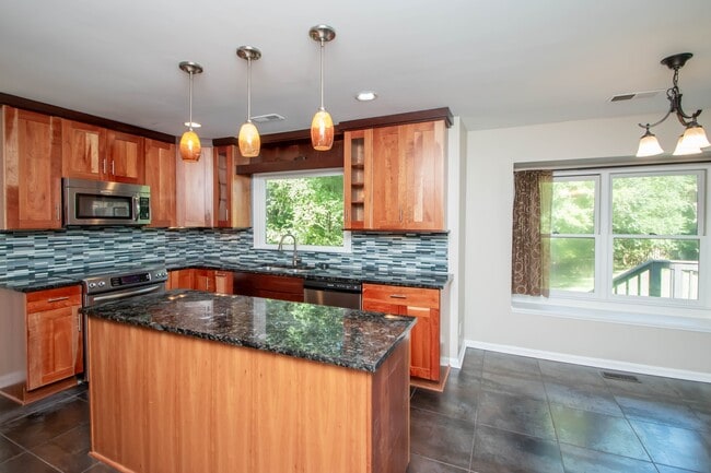 Building Photo - 6447 High Creek Ct