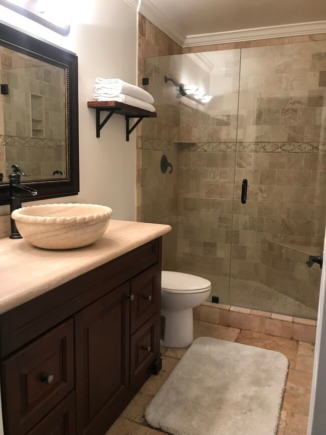 Building Photo - 4255 Las Virgenes Rd