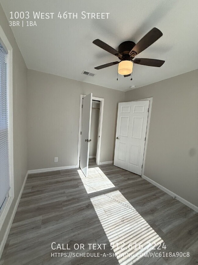 Building Photo - 1003 W 46th St