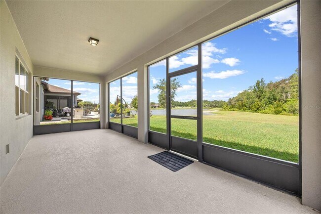 Building Photo - 2880 E Lake Pointe Dr
