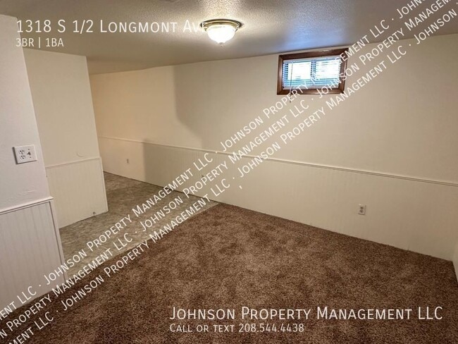 Building Photo - 1105 1/2-S 1/2 S Longmont Ave