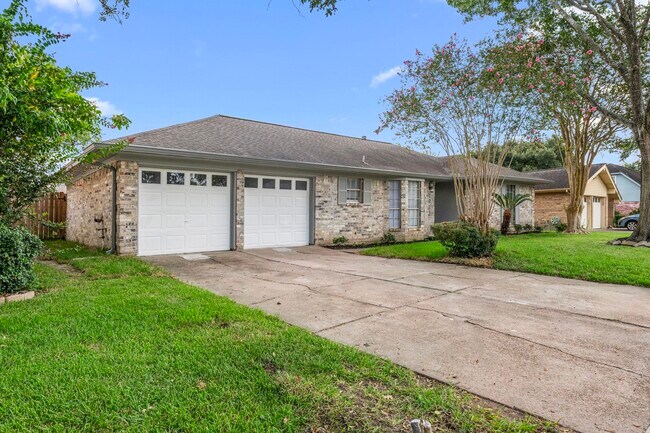 Building Photo - 1923 Winding Creek Dr