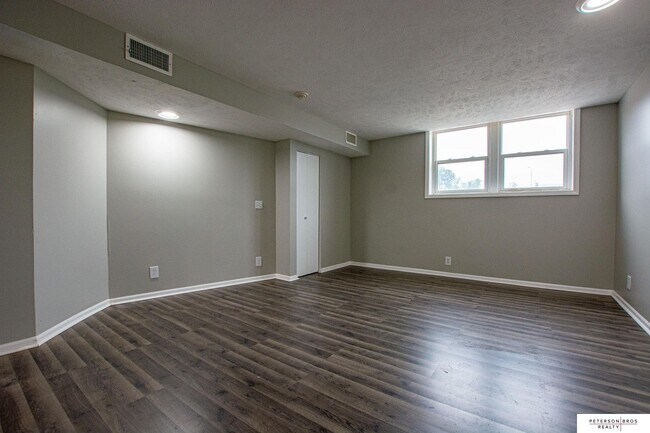 Building Photo - 2320 O St