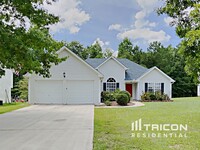 Building Photo - 536 Harvick Cir