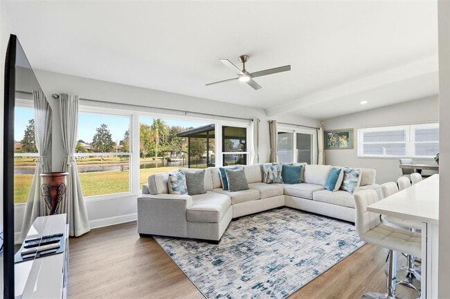 Building Photo - 2705 Gulfstream Rd