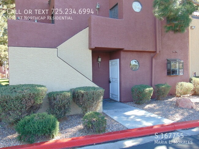 Building Photo - Cute & Quaint 2 Bedroom Condo