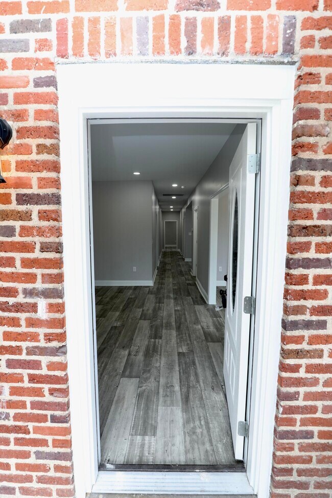 Building Photo - 11 Kendrick St