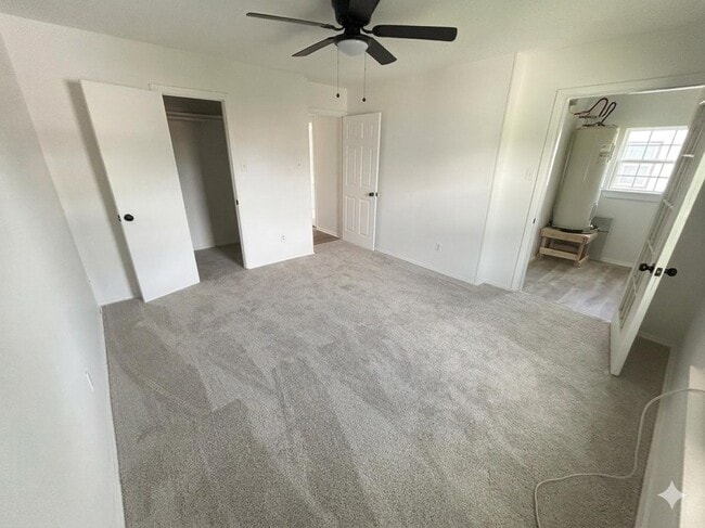 Building Photo - 603 Drexel St