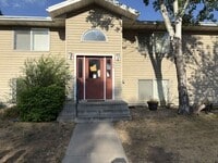 Building Photo - 1460 Parker Ave
