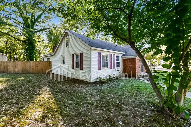 Building Photo - 3651 Wilshire Rd