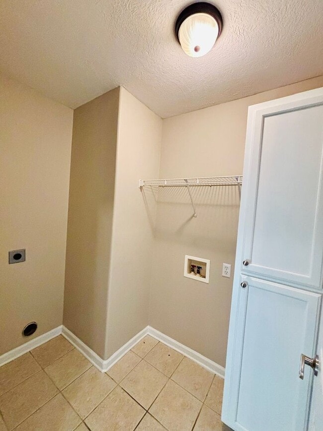 Building Photo - 23 Hulsey Cove