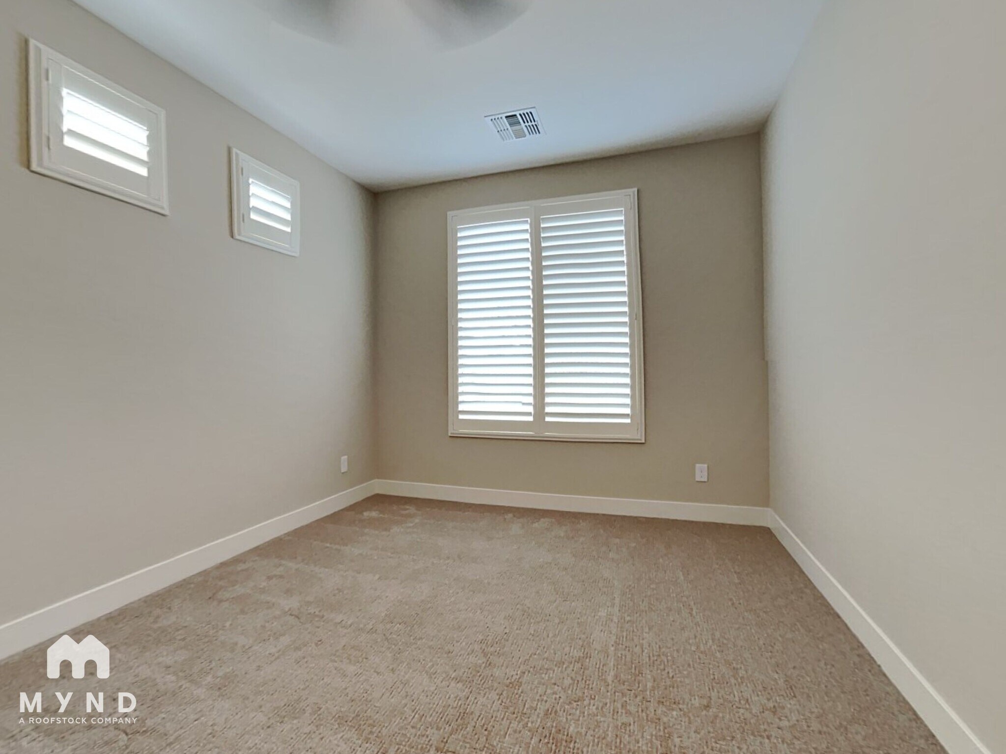 Building Photo - 2639 N Walker Way