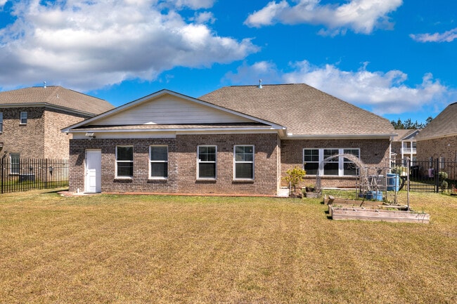 Building Photo - 2070 Hatteras Way