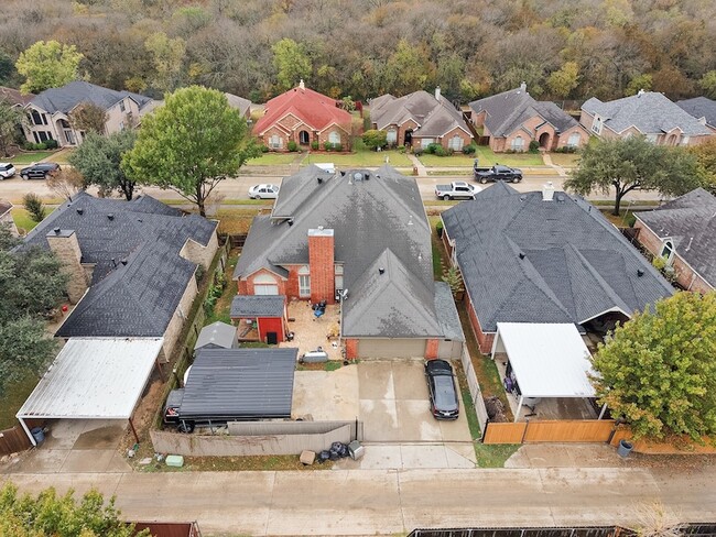 Building Photo - 1226 Rivercrest Dr