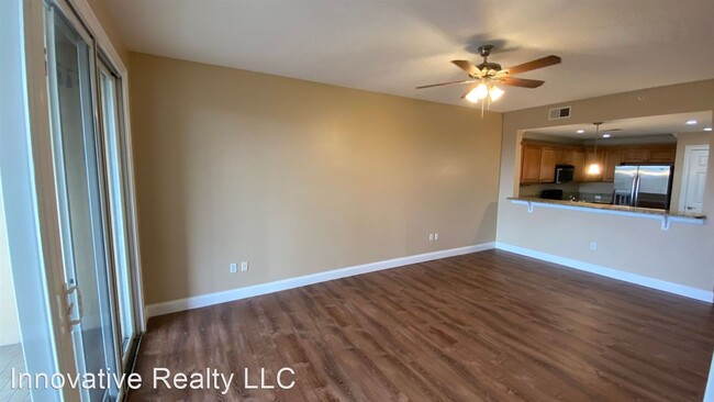 Building Photo - 3 br, 3 bath House - 225 W Seminole Blvd #212