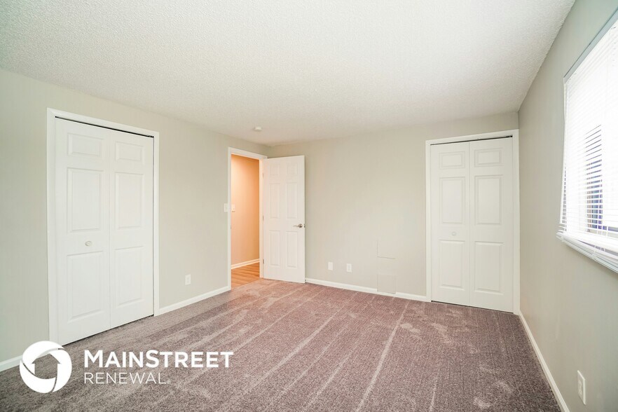 Building Photo - 1571 Kerryglen Dr