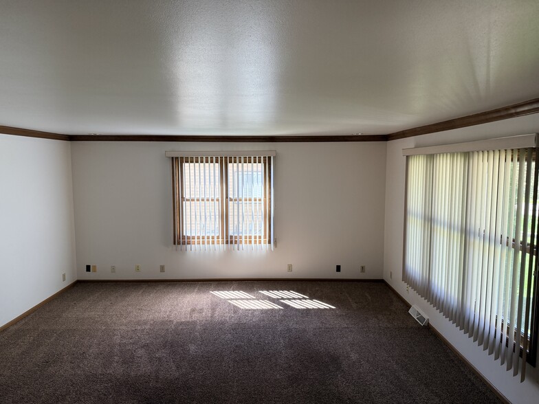 Building Photo - 1258 Sunnyridge Rd