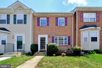 Building Photo - 4912 Wallflower Wy
