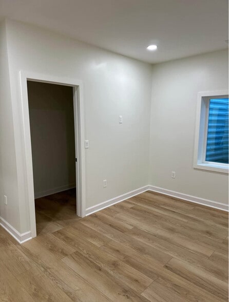 Building Photo - 41486 Bedford Fls Ct