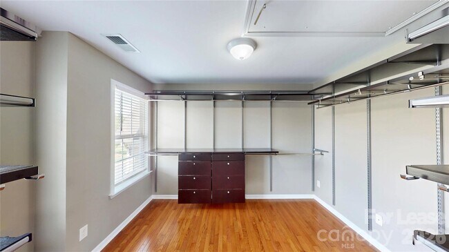 Building Photo - 1505 Aringill Ln