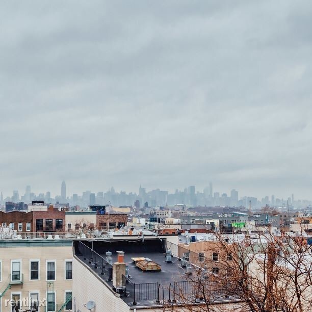 Building Photo - 83 Starr St