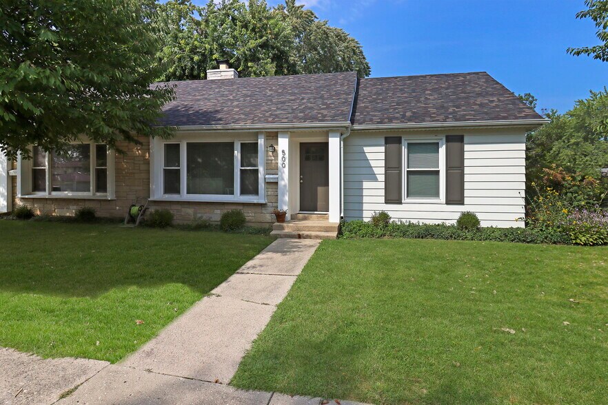 Building Photo - 500 W Pacific Ave