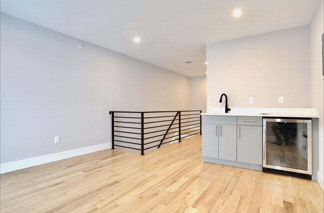 Building Photo - 279 Lafayette Ave