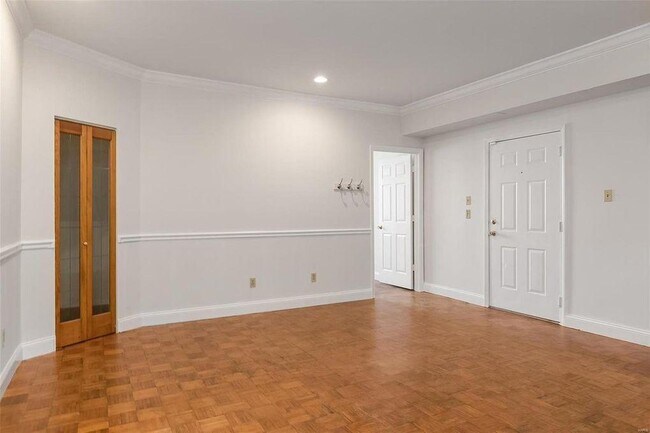 Living room - 5301 Virginia Ave
