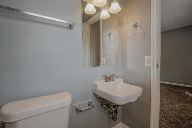Building Photo - 155 Crystal Springs Dr