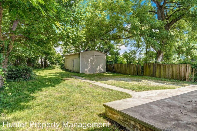 Building Photo - 3 br, 1 bath House - 1530 N National Ave