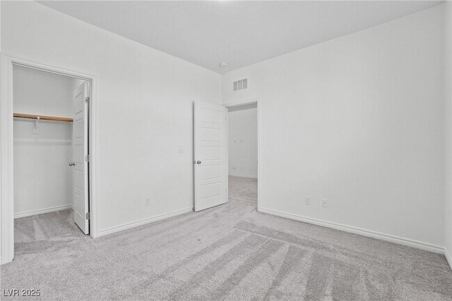 Building Photo - 1118 Junipine Ave