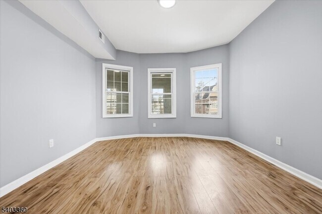 Building Photo - 76 Riggs Pl