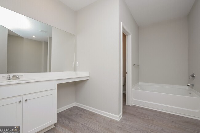 Building Photo - 75 Katelen Ct