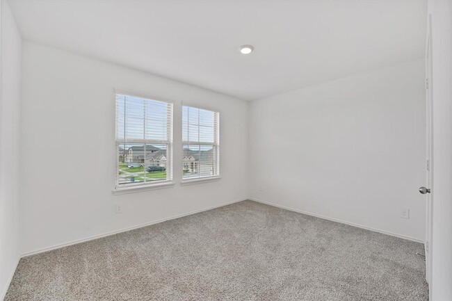 Building Photo - 21622 Violet Rdg Rd