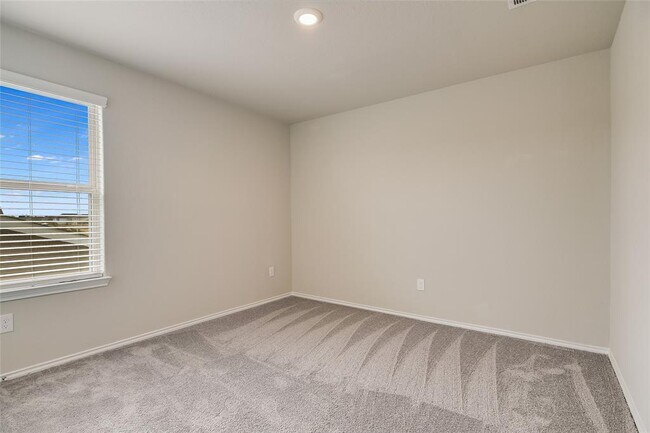 Building Photo - 3370 Rancho Grande