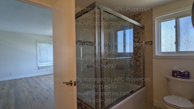 Building Photo - 3246 Dolonita Ave