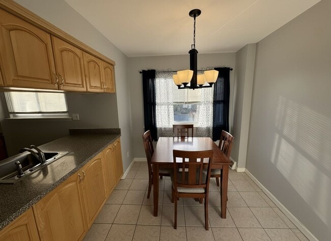 Building Photo - Spacious 4BR Home with Garage in Northeast Philadelphia