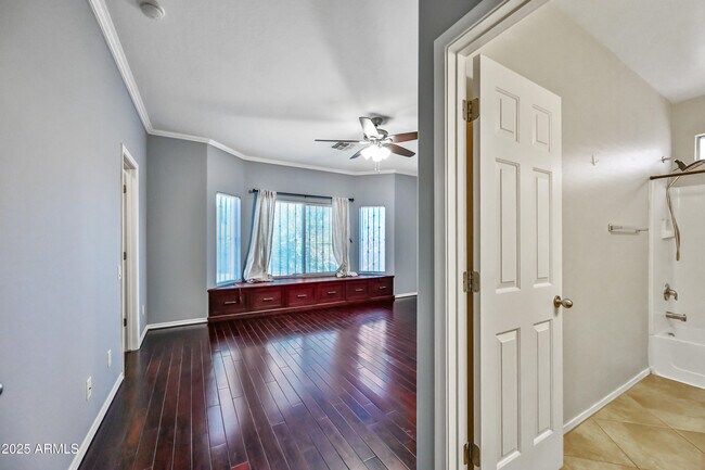 Building Photo - 7303 S 54th Dr