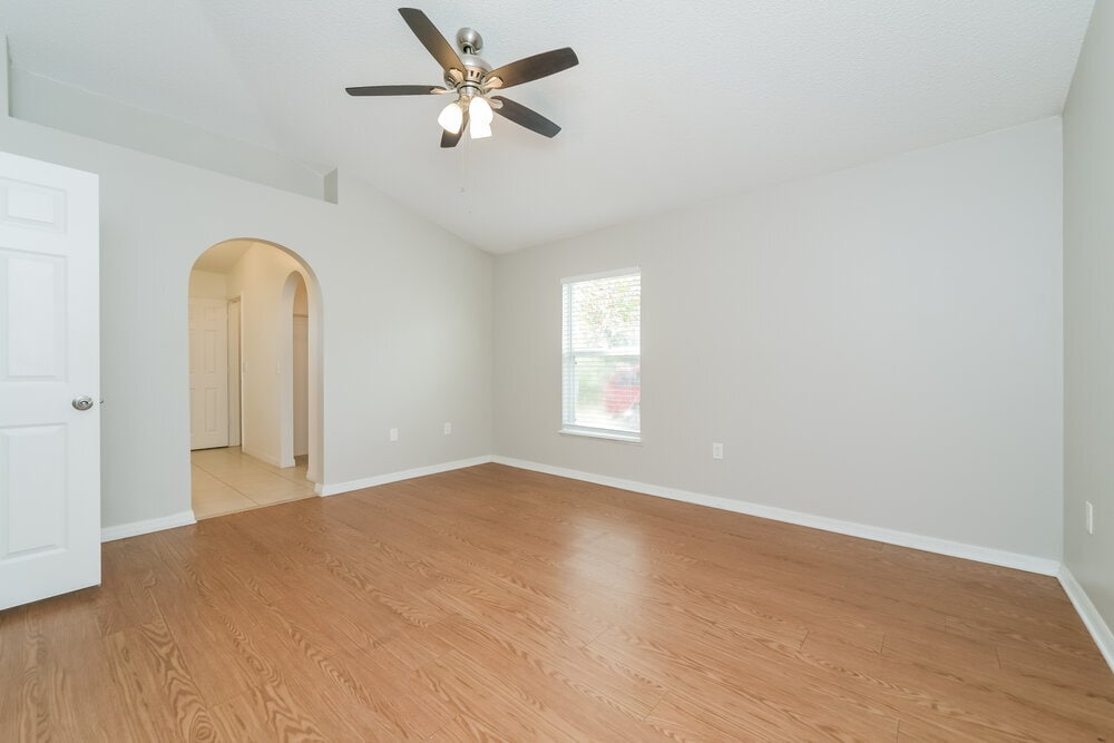 Building Photo - 3235 Hunters Chase Loop