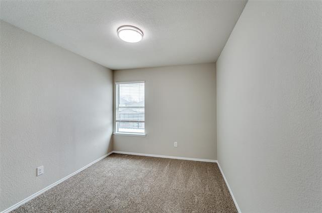 Building Photo - 5700 Giddyup Ln