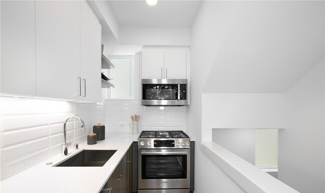 Building Photo - Magnolia Townhome
