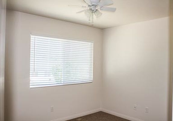 Primary Photo - 1918 Kelly Ave