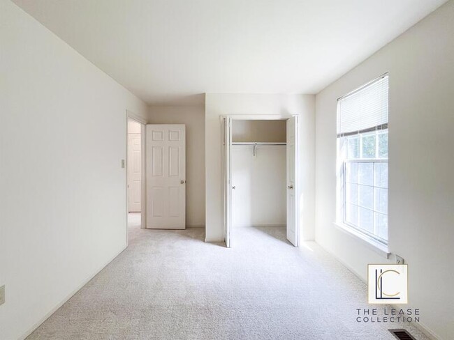 Building Photo - 15412 Overlea Ct