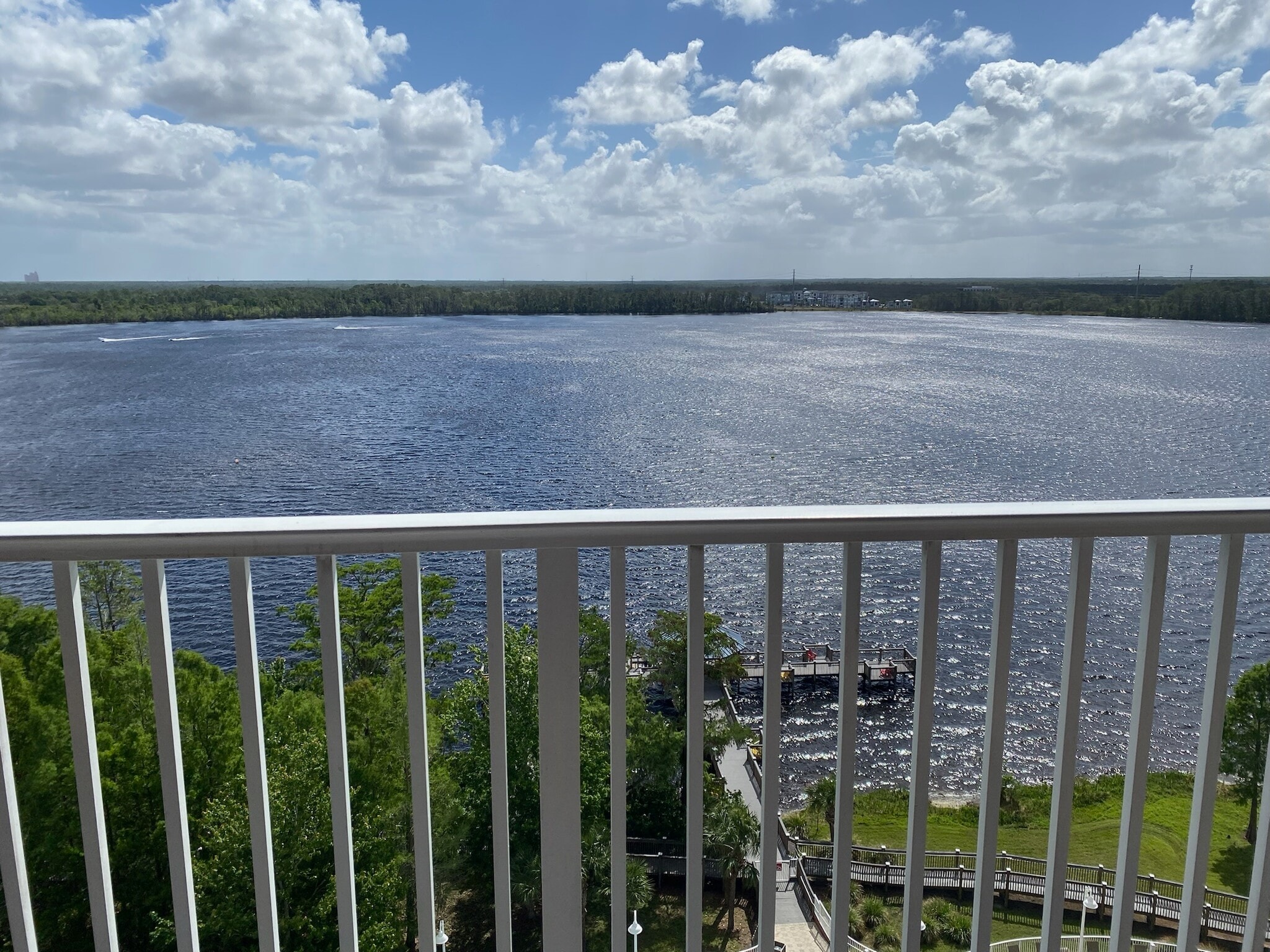 Building Photo - 13415 Blue Heron Beach Dr