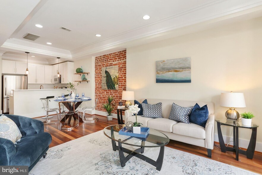 Building Photo - 1435 Euclid St NW