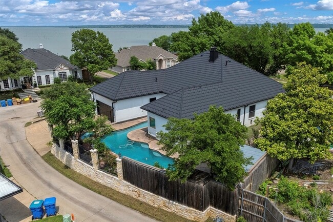 Building Photo - 7517 Waterwood Dr