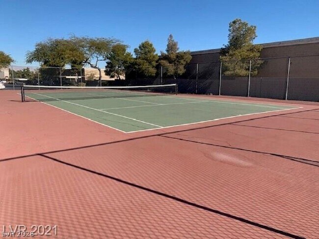 Building Photo - 5055 W Hacienda Ave