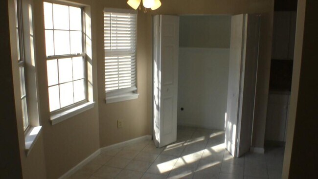 Building Photo - 847 Joseph Club Drive