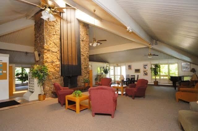 Building Photo - Top Floor South Facing One Bedroom Condo In North Boulder!  Perfect Location!